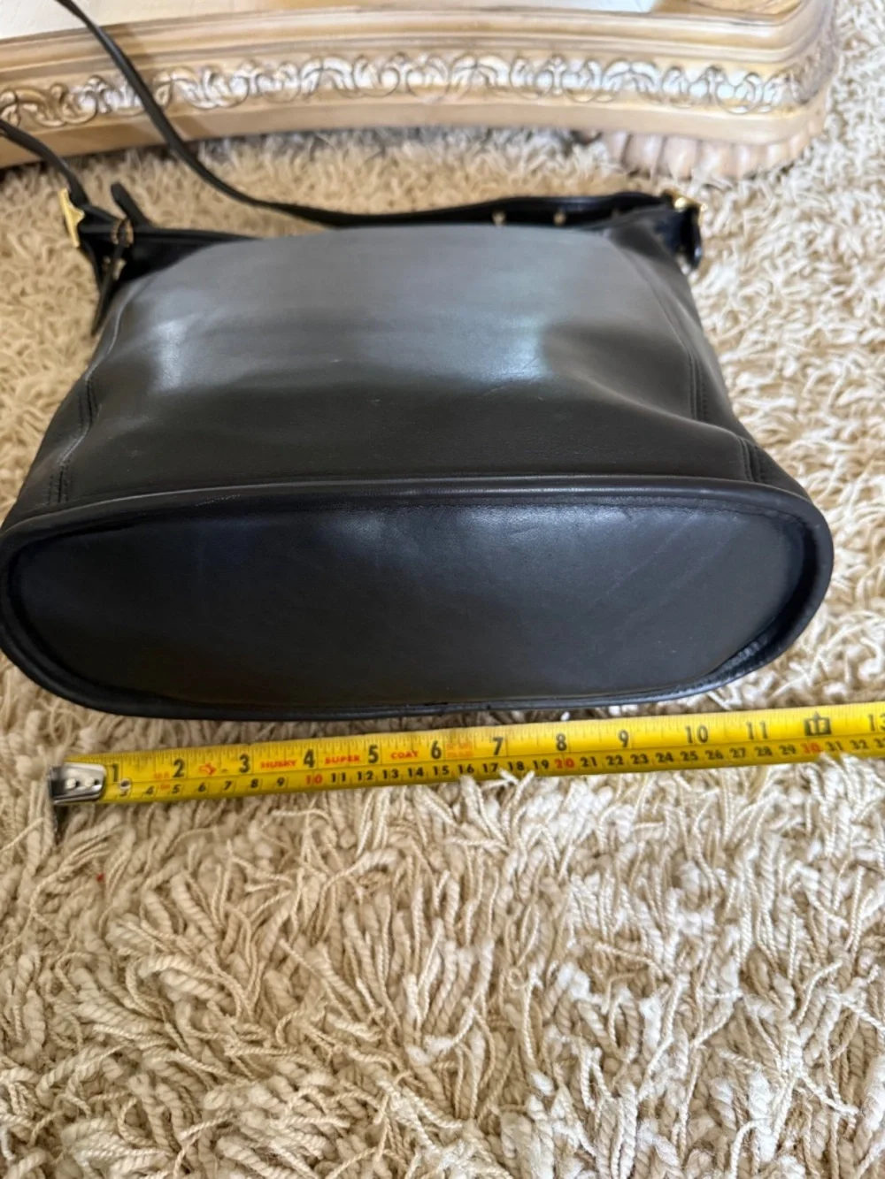 Vintage Coach 9060 Slim Duffle Sac Black Leather Made in Costa Rica 1999